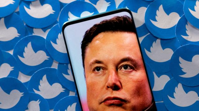 Musk'tan 'Twitter' açıklaması: Gelirinde büyük düşüş yaşandı