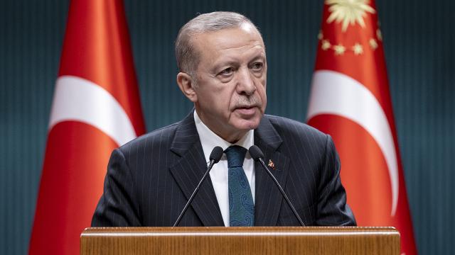 Cumhurbaşkanı Erdoğan: 2023'e EYT ve sözleşmelilere kadroyu açıklayarak girmiş olacağız