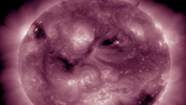 Bu kez yüzü asık: NASA'dan yeni Güneş fotoğrafı