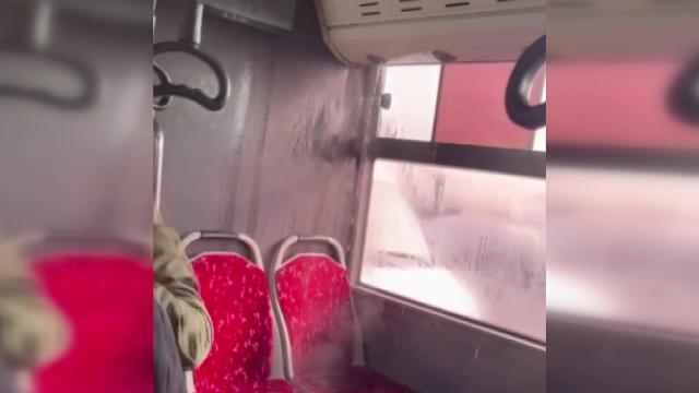 İETT otobüsünün kalorifer borusu patladı, yolcu yaralandı