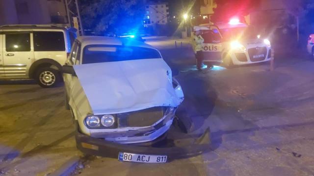 Osmaniye'de otomobille polis aracı çarpıştı: 3 yaralı