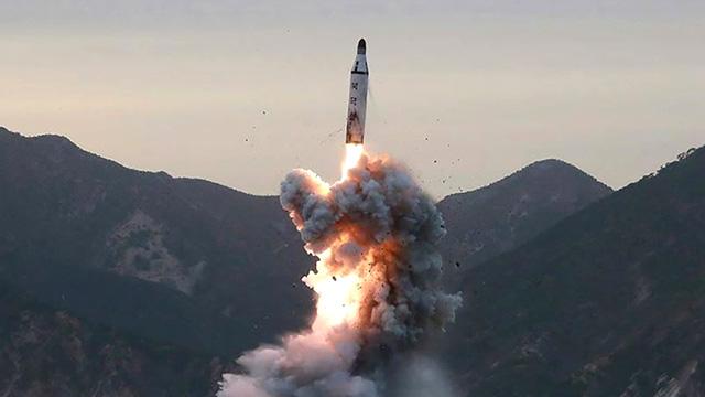 Güney Kore, Kuzey Kore'ye 3 füzeyle karşılık verdi