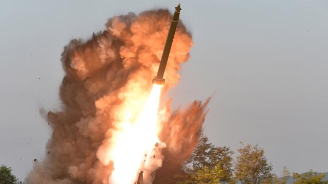 ABD ve Güney Kore hava tatbikatını kınayan Kuzey Kore, füze denemelerini sürdürüyor
