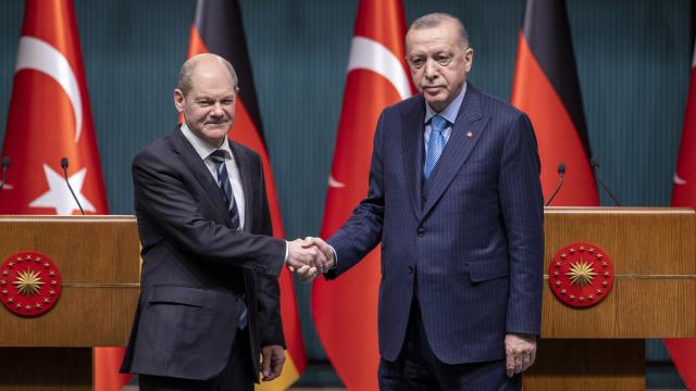 Cumhurbaşkanı Erdoğan, Scholz ile görüştü
