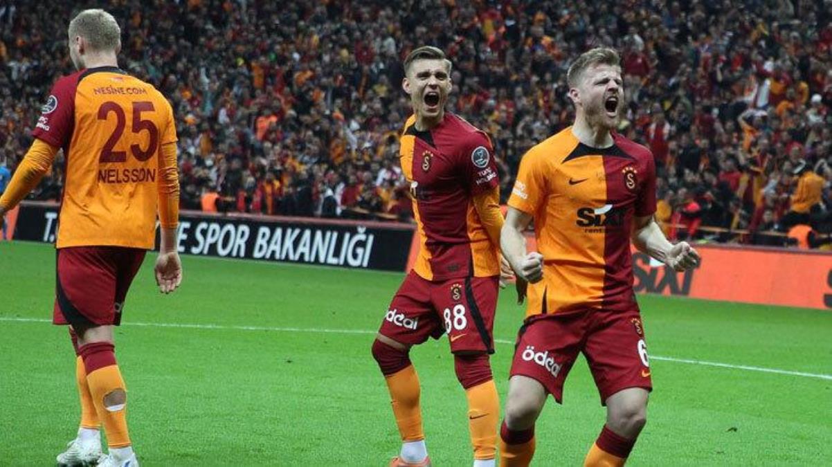 Son Dakika: Önder Galatasaray, son dakikalarda bulduğu gollerle Adana Demirspor'u 2-0'lık skorla mağlup etti