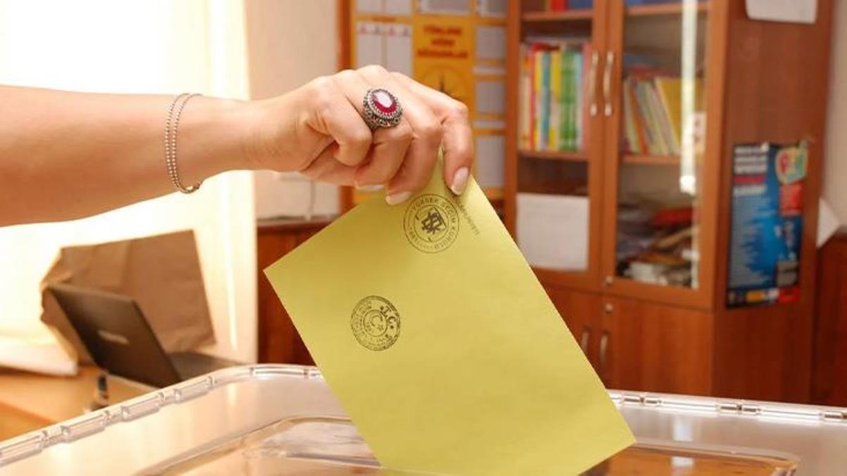 Son dakika: Yüksek Seçim Konseyi süreksiz aday listesini yayımladı! Seçimde 24 siyasi parti ve 152 bağımsız aday yarışacak