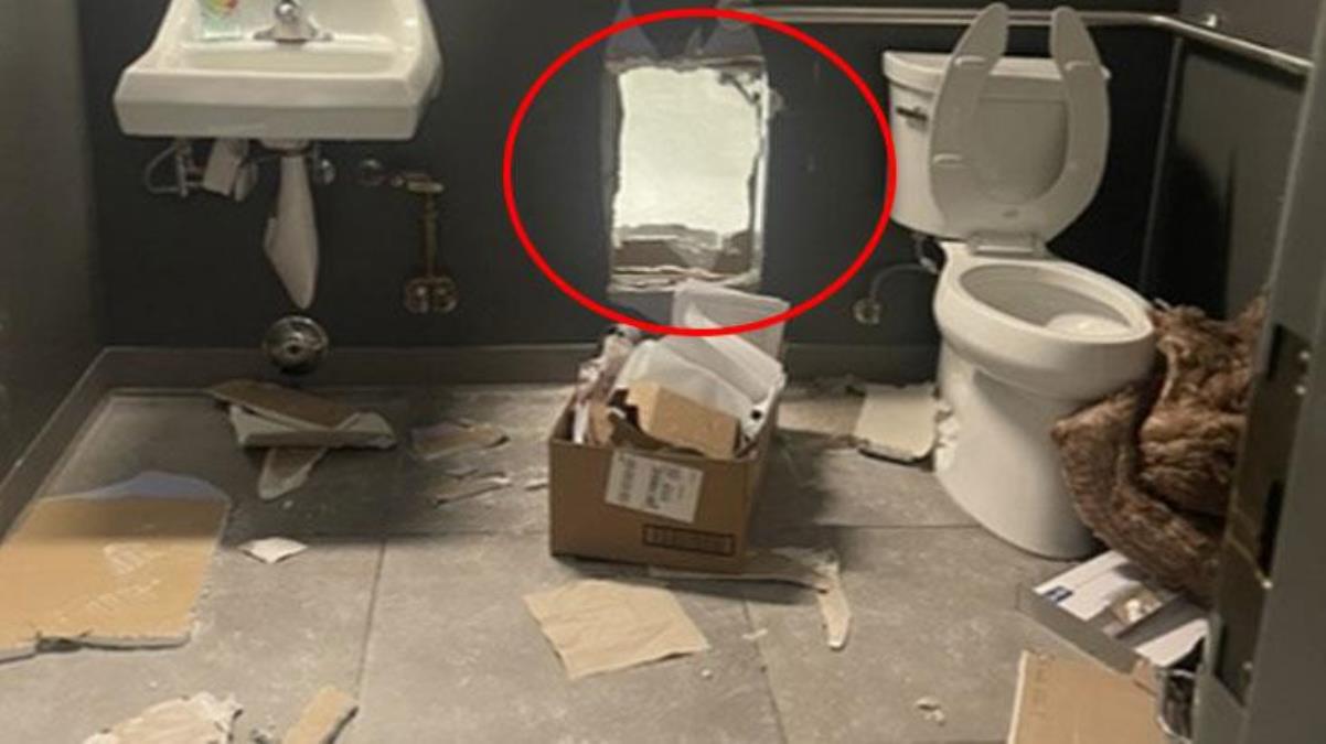 Tuvaletin duvarını delip 500 bin dolarlık mal çaldılar