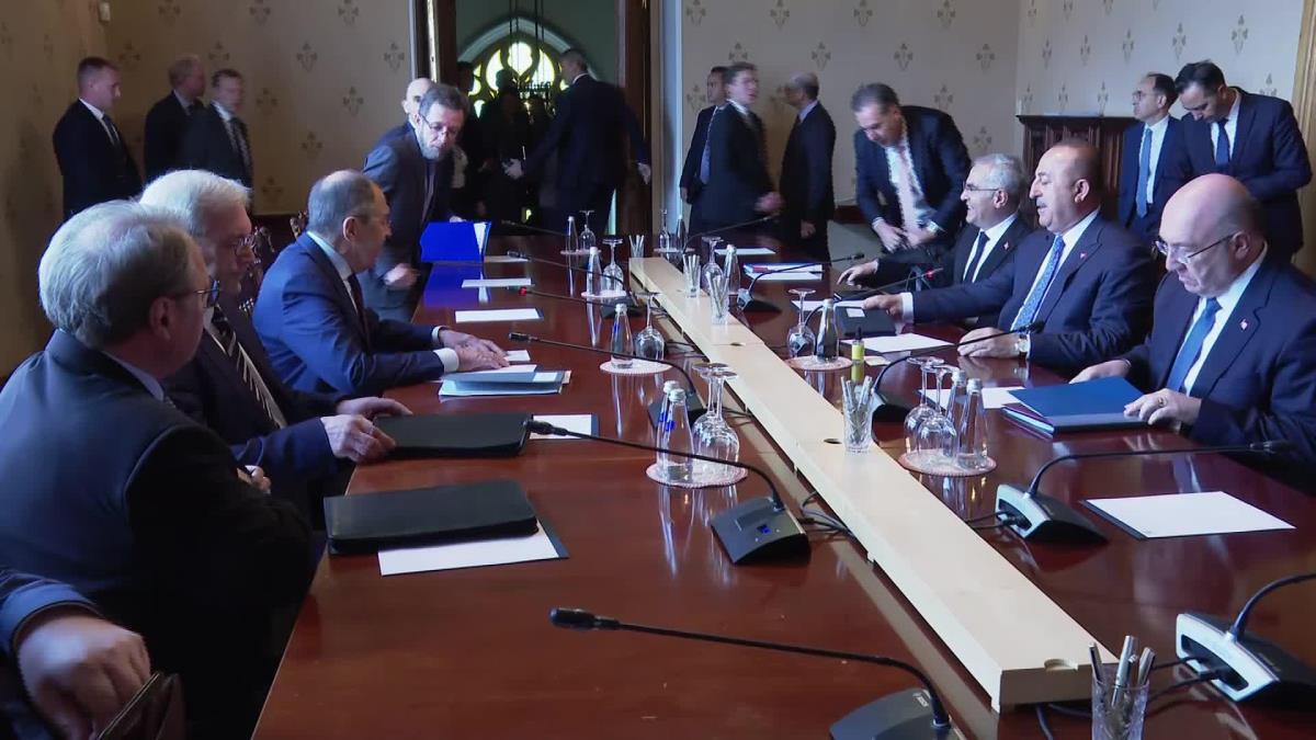 Çavuşoğlu, Rusya Dışişleri Bakanı Lavrov ile görüştü