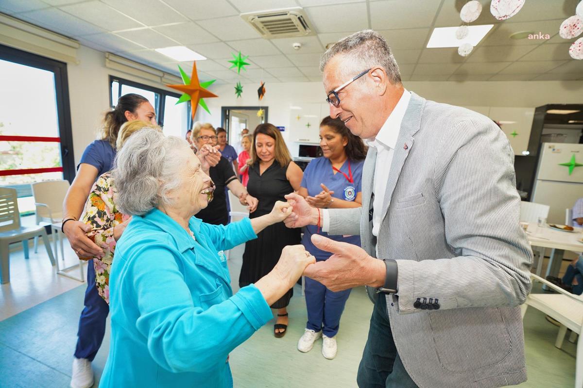Gaziemir Belediyesi Alzheimer Demans Merkezi'nde hastalara hizmet veriyor