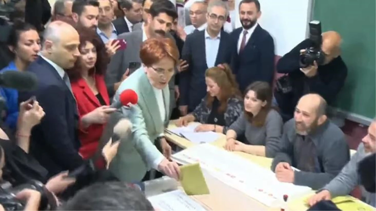İstanbul'da oy kullanan Akşener'den birinci kelamlar: Milletin vereceği karar başımızın üstündedir
