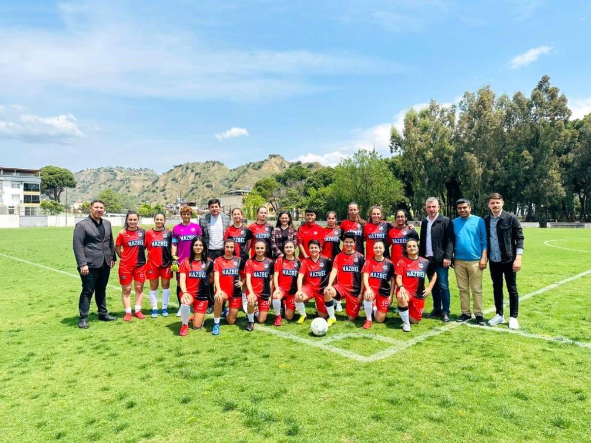 Nazilli Belediyespor Bayan Futbol Ekibi Play-Off'ta