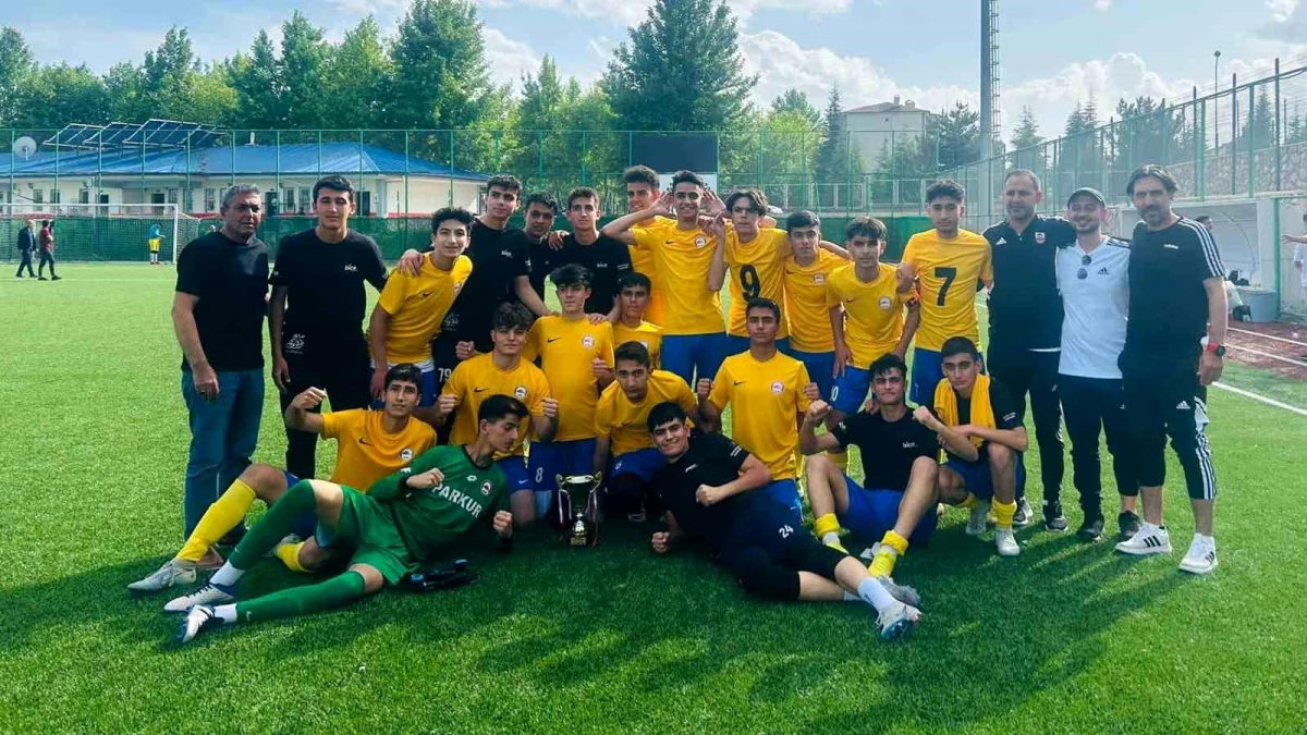 Elazığ Amatör Küme U17 Futbol Ligi Şampiyonu Vilayet Özel İdarespor