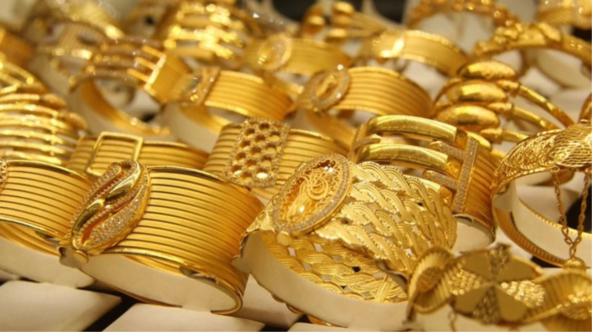 Güne yükselişle başlayan altının gram fiyatı 1.482 lira düzeyinde süreç görüyor