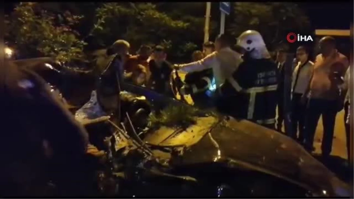 Isparta'da 2 kişinin ağır yaralandığı kazada şoför hayatını kaybetti