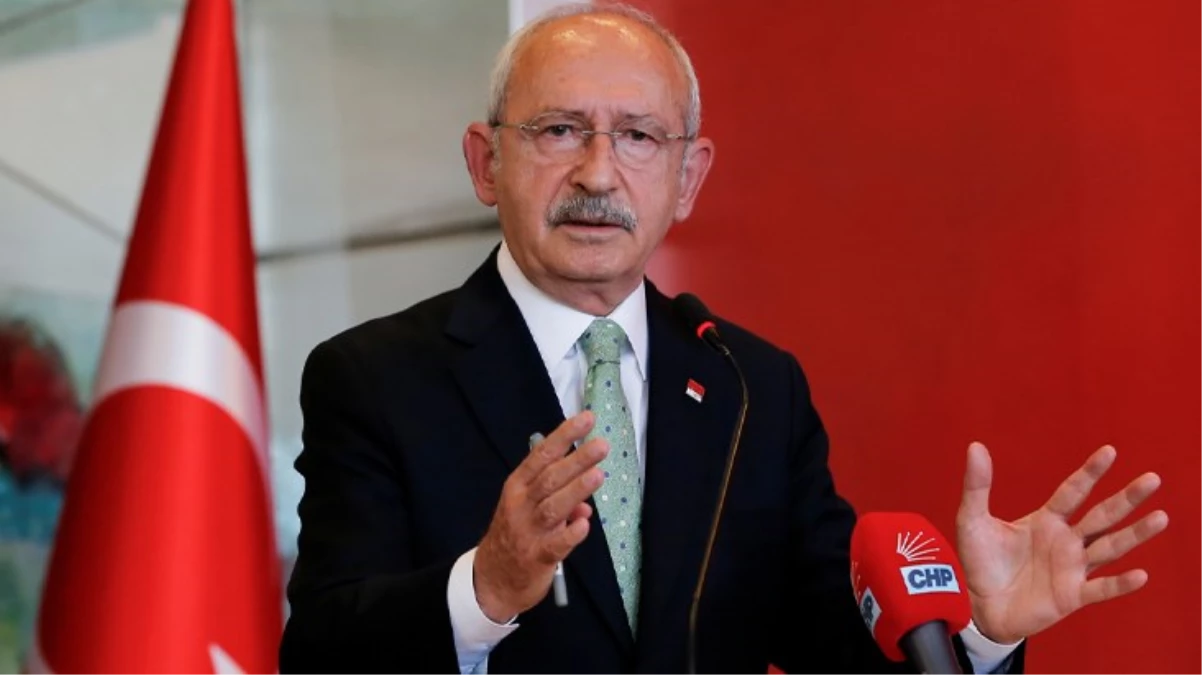 Kılıçdaroğlu'nun, en geç pazartesi günü partiyi kurultaya taşıyacak MYK'yı açıklaması bekleniyor
