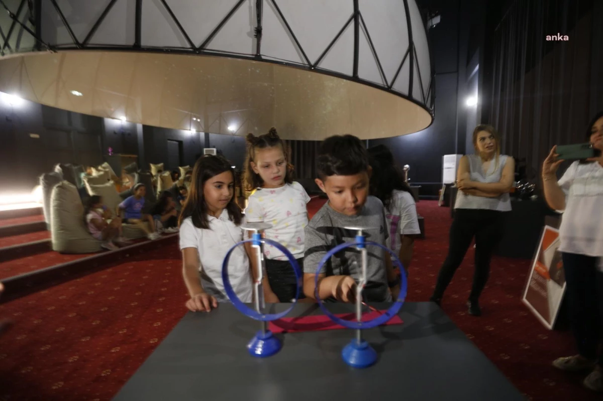 Konak Belediyesi Sancar Maruflu Bilim Merkezi Yaz Tatilinde de Çocuklara Hizmet Vermeye Devam Ediyor