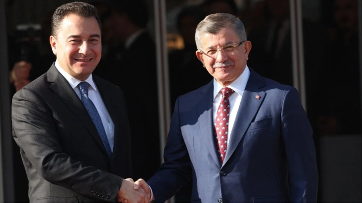 Kulisleri sallayan argüman: DEVA Partisi ve Gelecek Partisi birleşiyor, Davutoğlu onursal lider olacak