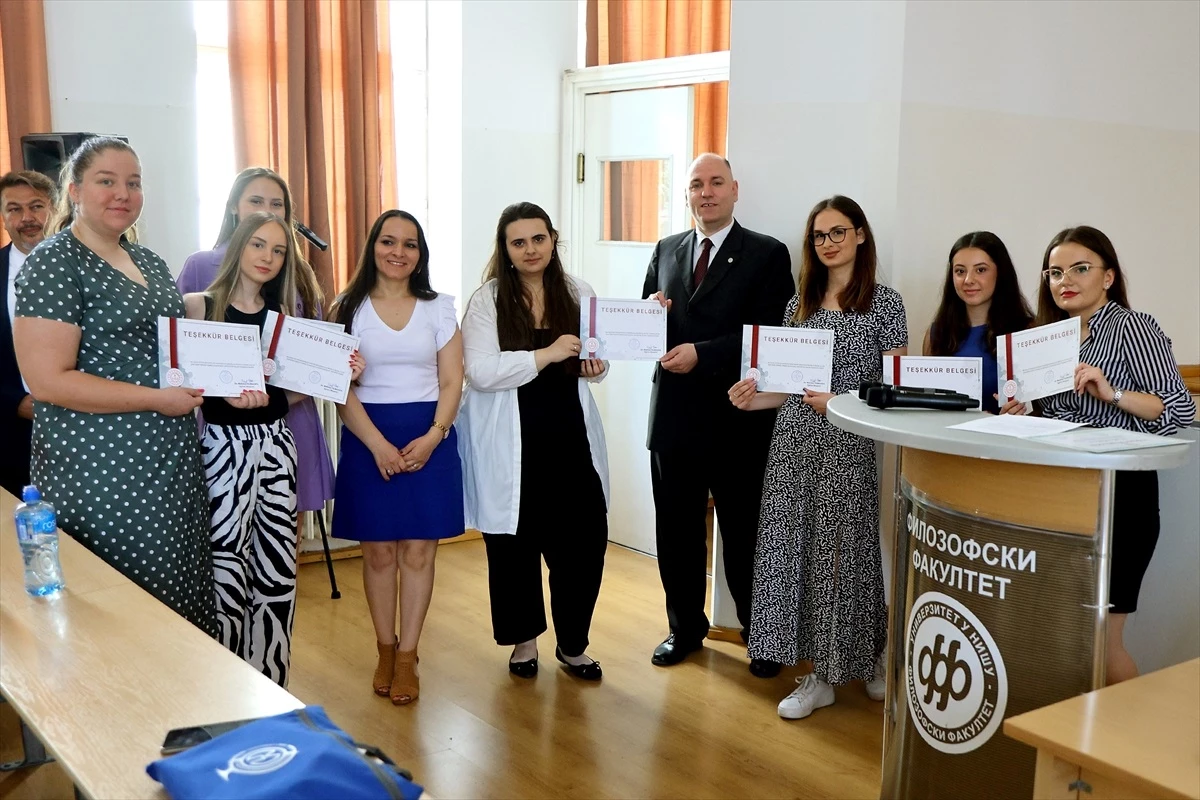 Niş'te Türkçe kursuna katılan 200 öğrenciye sertifikaları takdim edildi