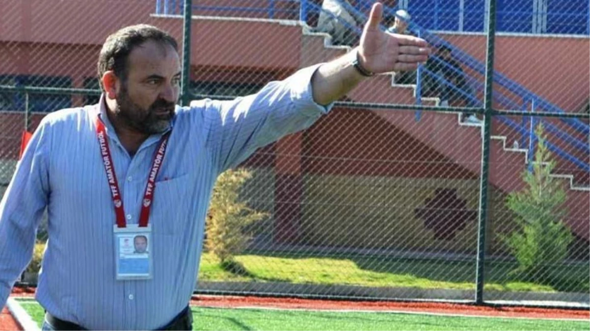 Türk antrenör Adalet Duman'dan dünya futbolunda bir ilk! Tıpkı dönemde iki kadrosu birden şampiyon yaptı