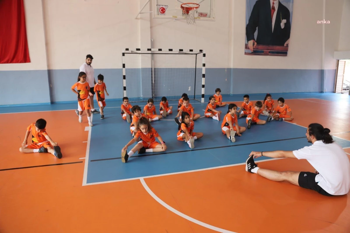 Kartal Belediyesi Fiyatsız Yaz Spor Okulu Başladı