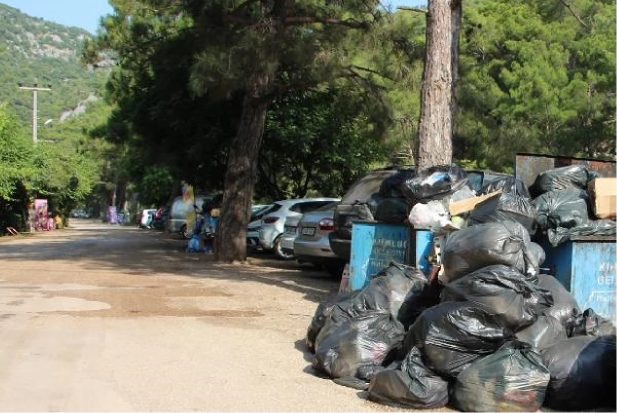 Kurban Bayramı Tatilinde Antalya'da Çöp Ölçüsü Arttı