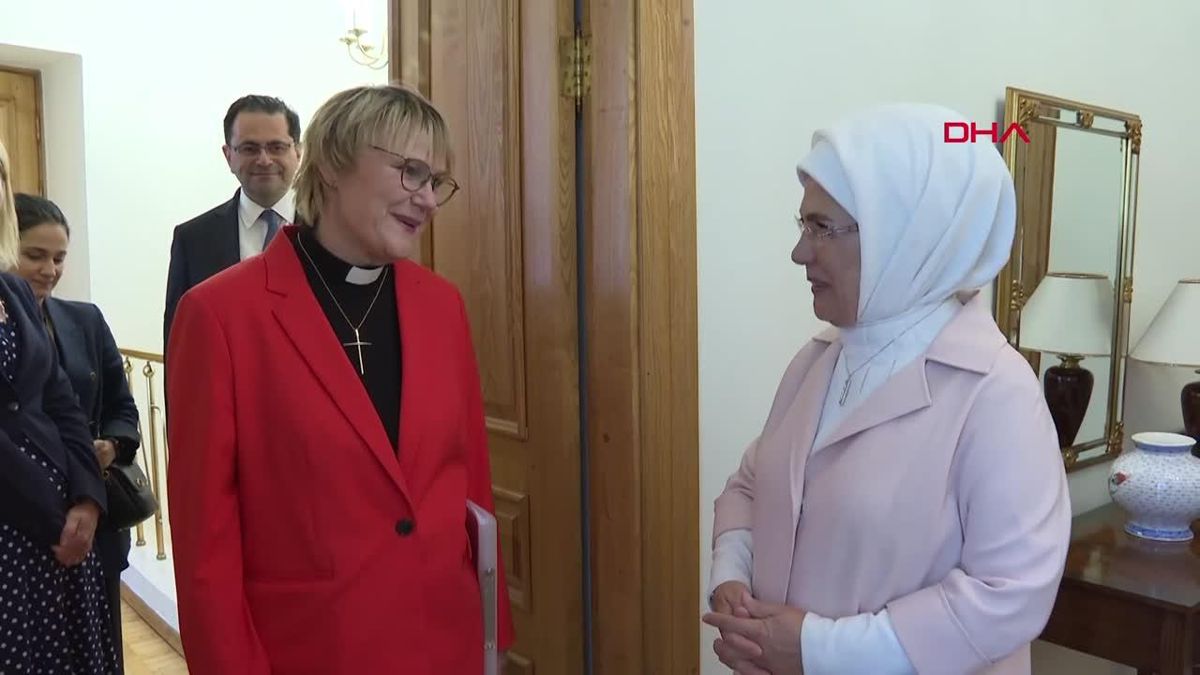 Emine Erdoğan, İsveç Başbakanı'nın eşiyle görüştü