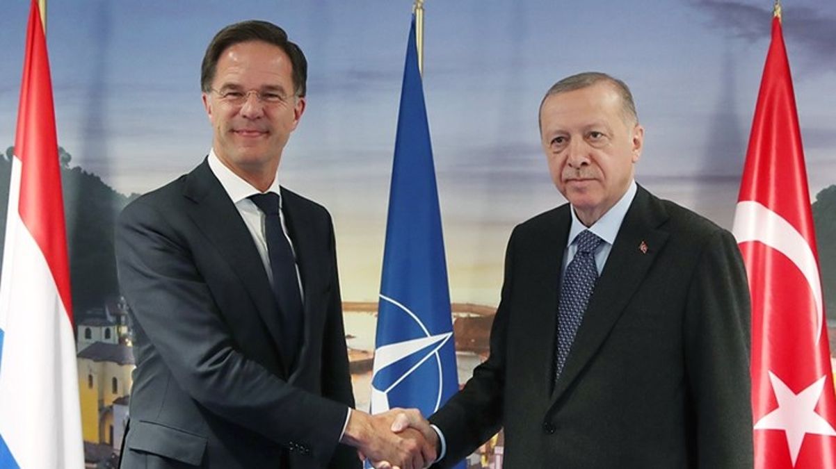 Hollanda Başbakanı Rutte ile görüşen Erdoğan'ın İsveç için kullandığı tabirler dikkat çekti