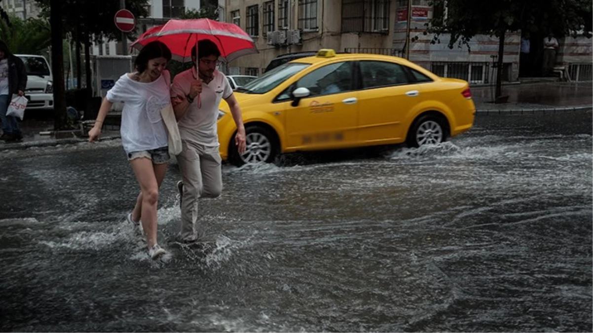 Meteoroloji ve AFAD'dan açıklamalar peş peşe geldi! İstanbul dahil 30 vilayette kuvvetli yağış bekleniyor