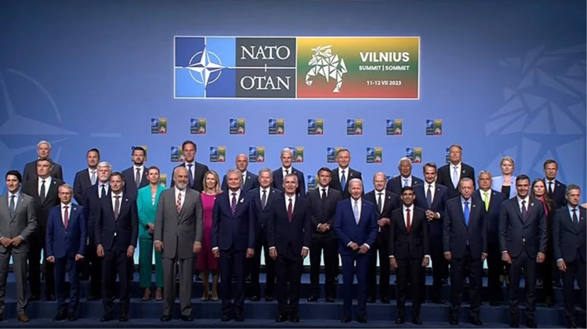 NATO Önderler Tepesi aile fotoğrafıyla başladı! Başkanlar 2 kritik mevzuyu ele alacak