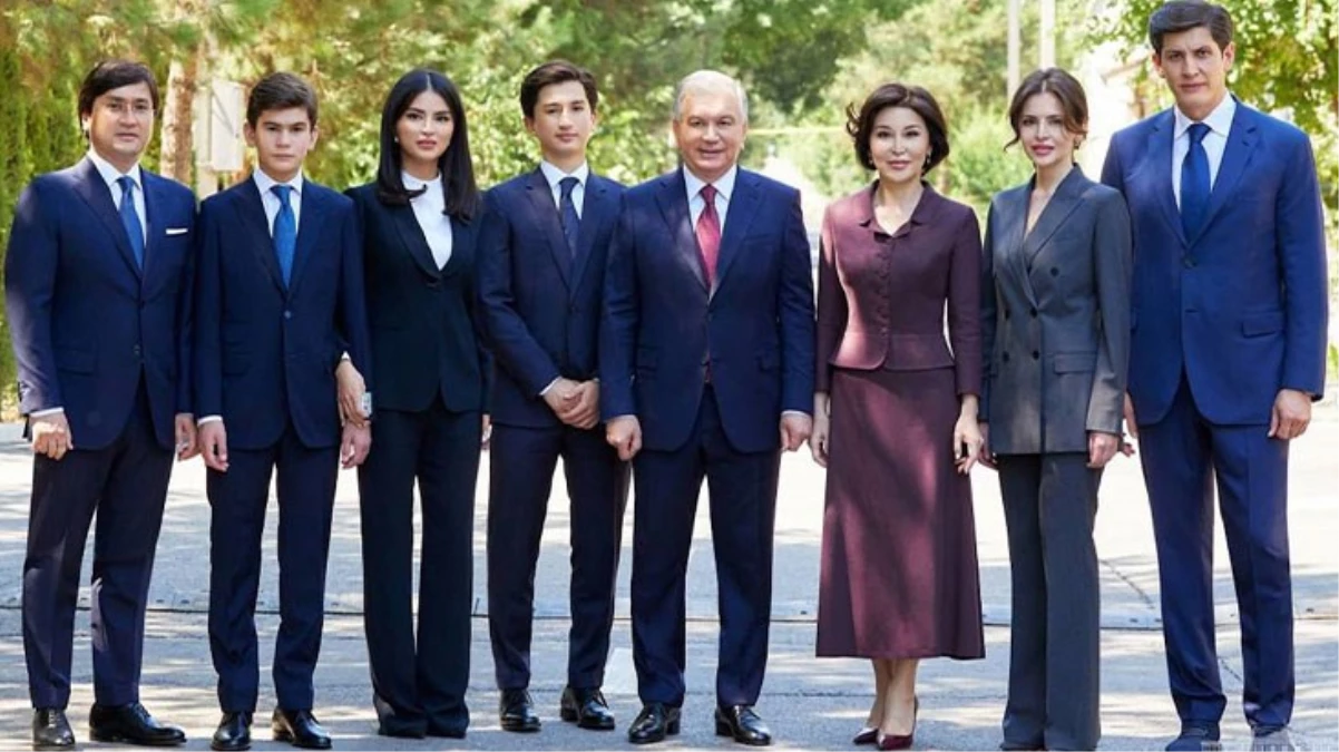 Özbekistan'da Şevket Mirziyoyev 3. kere cumhurbaşkanı seçildi