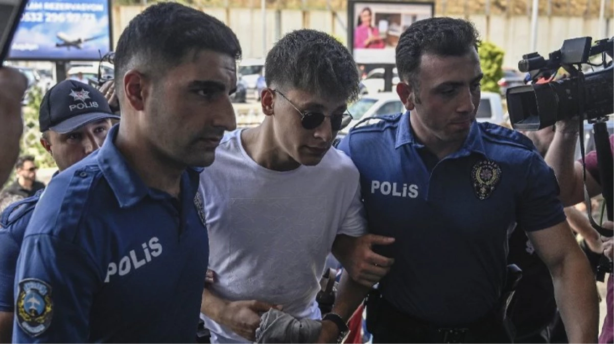 Reaksiyon çeken görüntü! Arda Güler'i Real Madrid uçağına koluna giren polisler götürdü