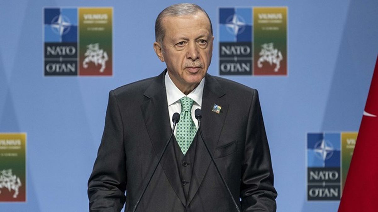 Son Dakika! Cumhurbaşkanı Erdoğan'dan NATO Tepesi sonrası terörle uğraş daveti: Tüm müttefiklerimizden açık takviye bekliyoruz