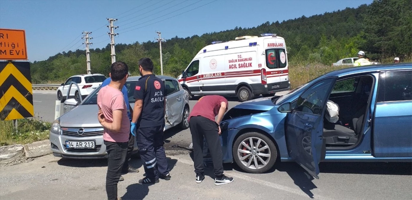 Bolu'da Araba Çarpışması: 2 Kişi Yaralandı