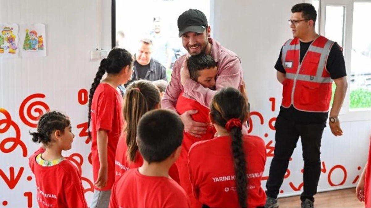 Bu defa de depremzede çocuklar için elini taşın altına soktu! Vodafone Türkiye'den alkışlanacak proje