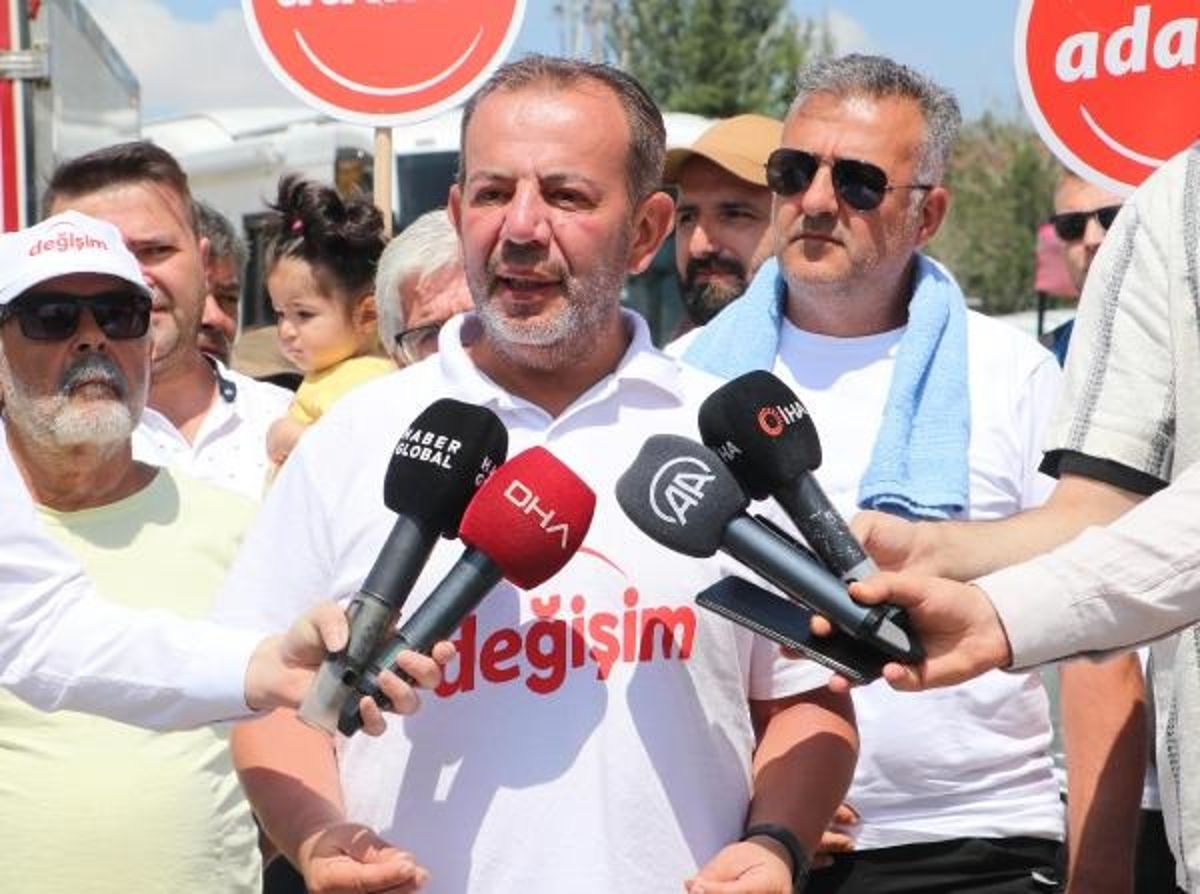 CHP Yüksek Disiplin Şurası, Bolu Belediye Lideri Tanju Özcan'ın disiplin cezası kararını erteledi