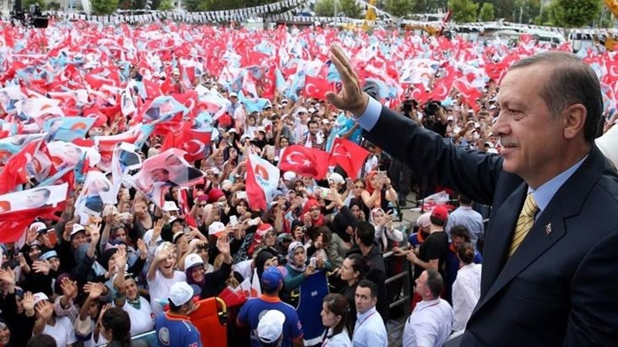 Cumhurbaşkanı Erdoğan'dan AK Parti teşkilatlarına mahallî seçim talimatı! Kapı kapı dolaşacaklar