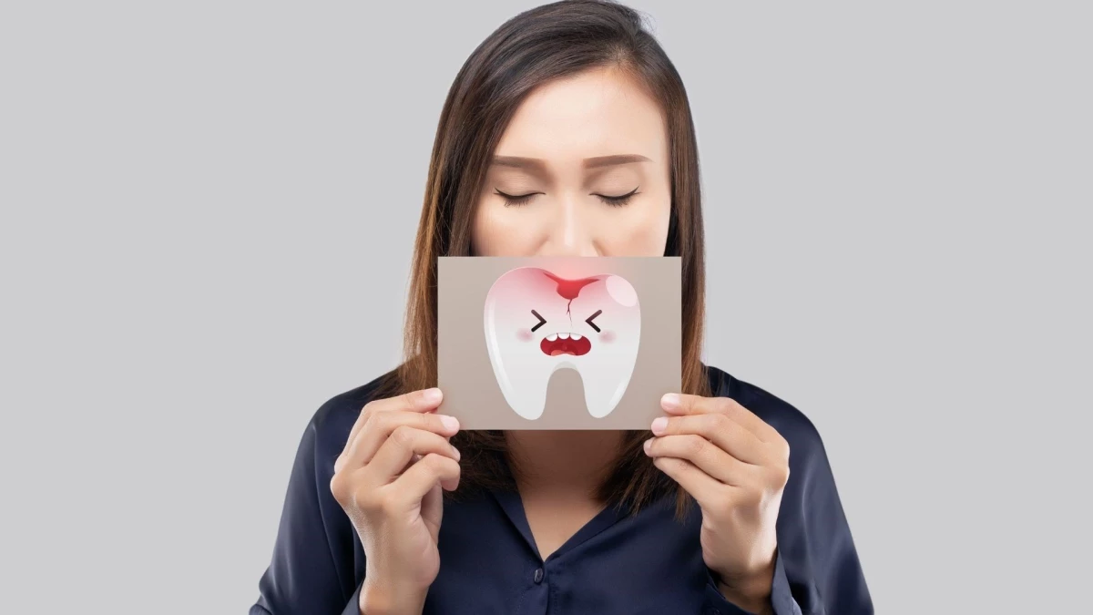 Diş eti şişmesi neden olur? Belirtileri ve tedavi formülleri