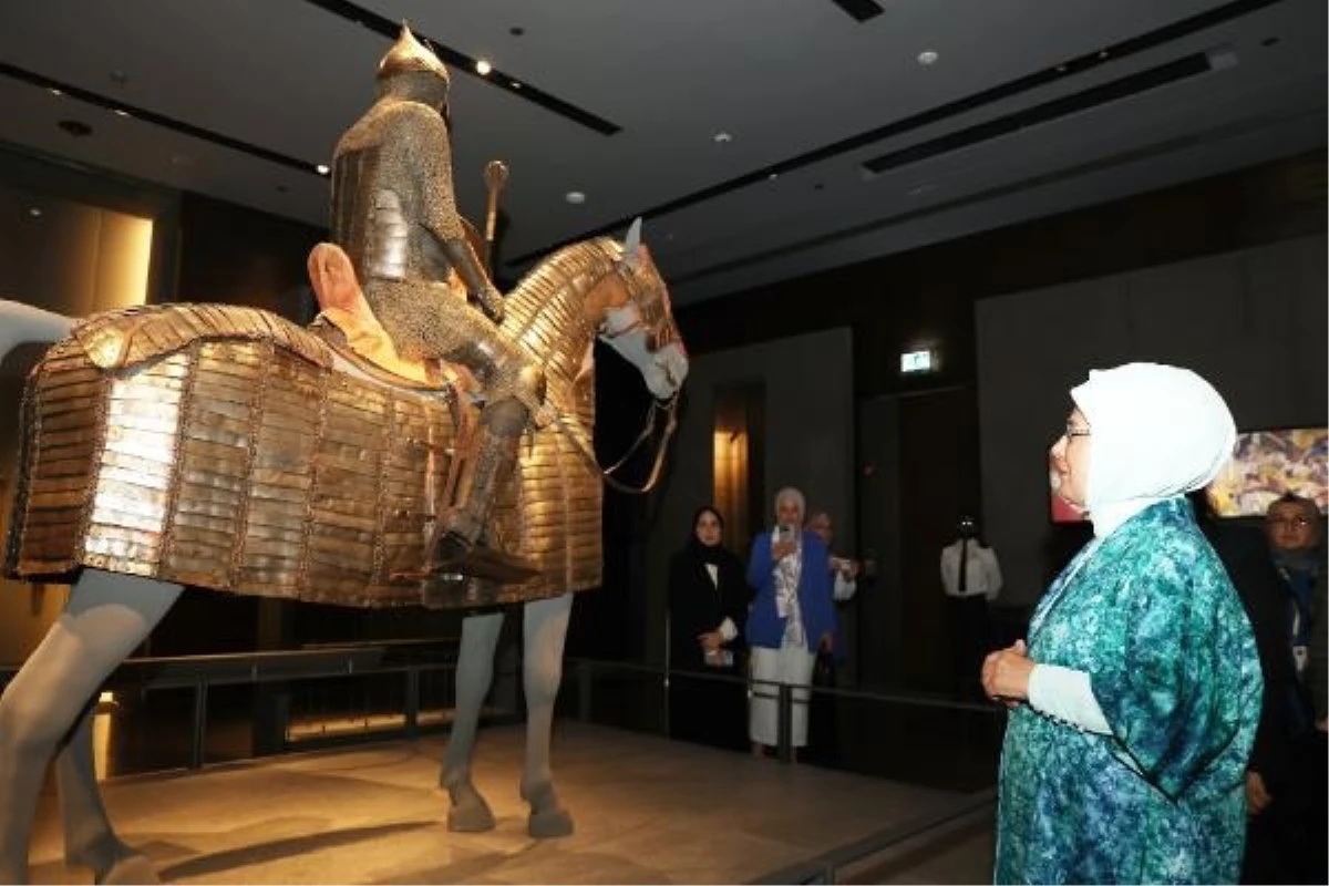 Emine Erdoğan Katar'da İslam Yapıtları Müzesi'ni ziyaret etti