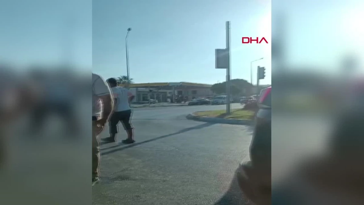 İzmir'de kavşakta kaza: Şoförler ortasında tartışma çıktı