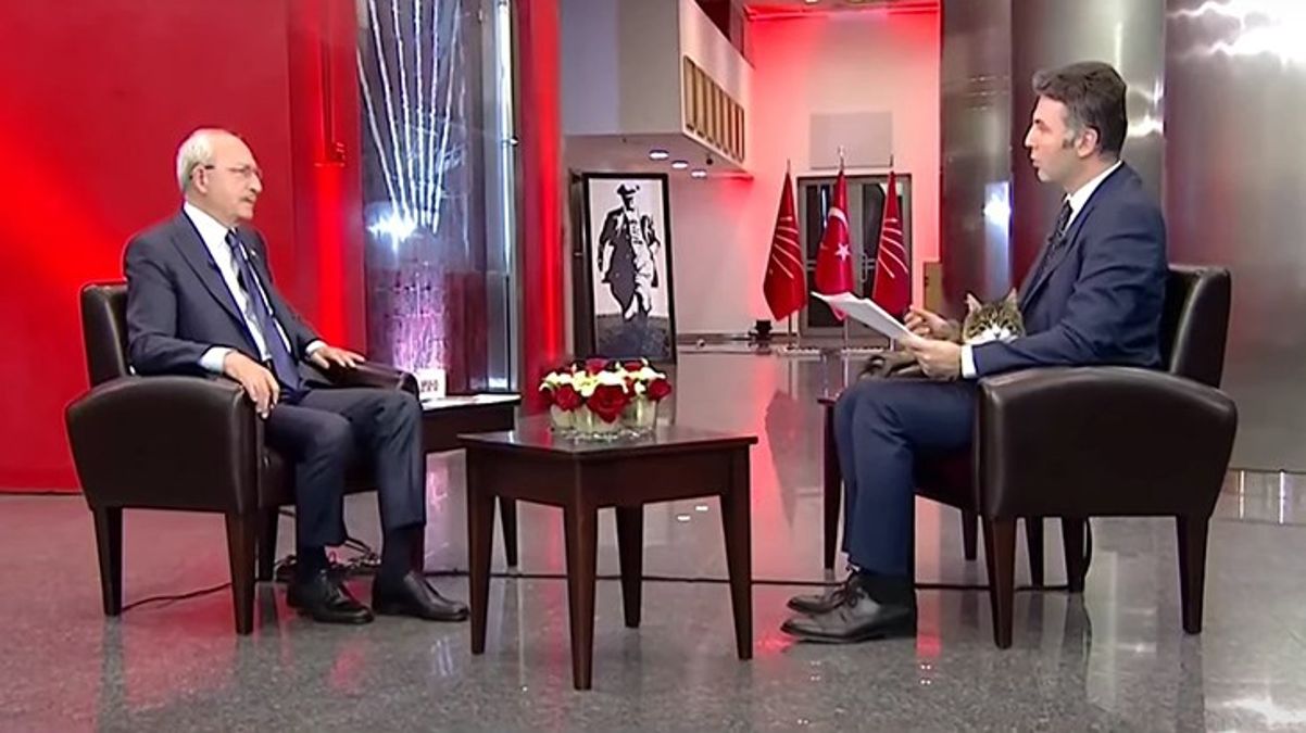 Kılıçdaroğlu'nun canlı yayında davetsiz konuk