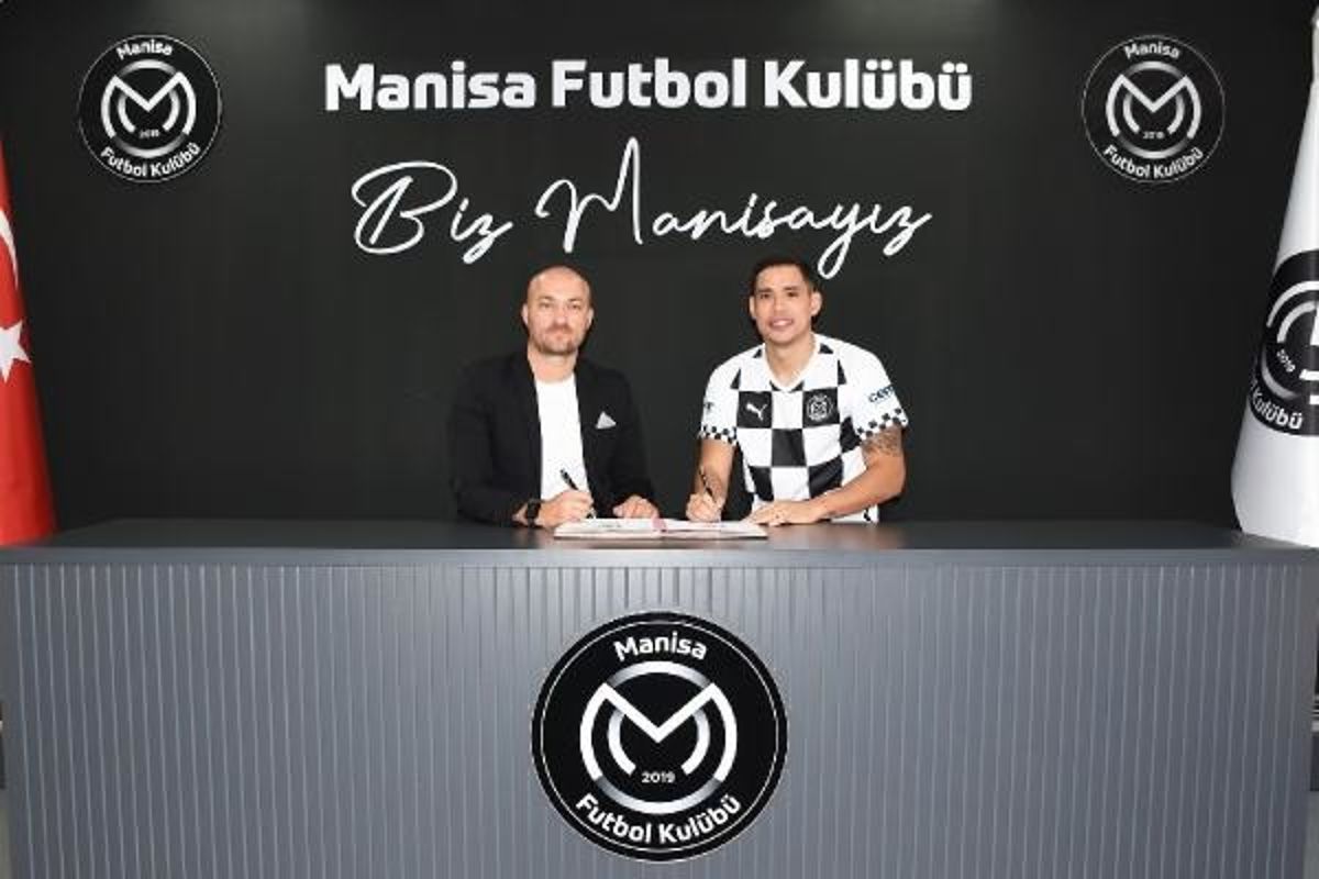 Manisa Futbol Kulübü, Brezilyalı golcü Sandro Lima ile mukavele imzaladı