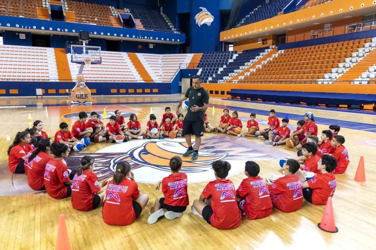 Mersin Büyükşehir Belediyesi Basketbol Kursları Yaz Periyodunda de Devam Ediyor