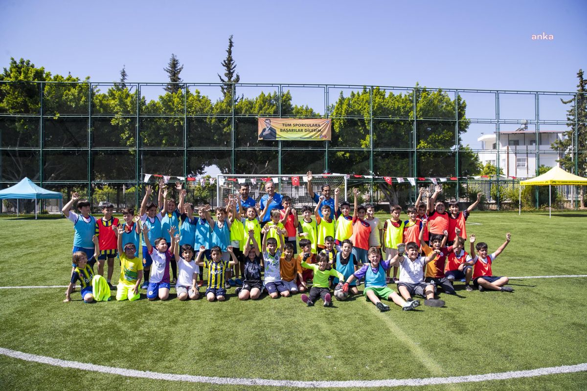 Mersin Büyükşehir Belediyesi Fiyatsız Futbol Kurslarına Devam Ediyor