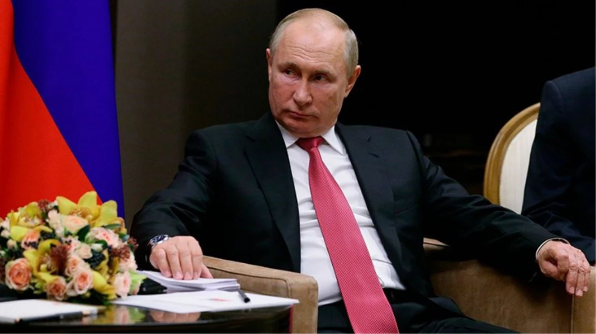 Putin, Rusya'da cinsiyet değiştirmeyi yasaklayan maddeyi onayladı