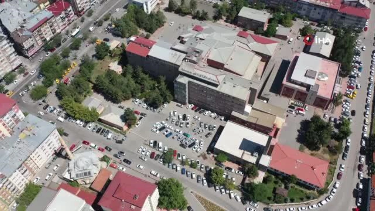 Sivas Devlet Hastanesi'nin etrafı yenileniyor