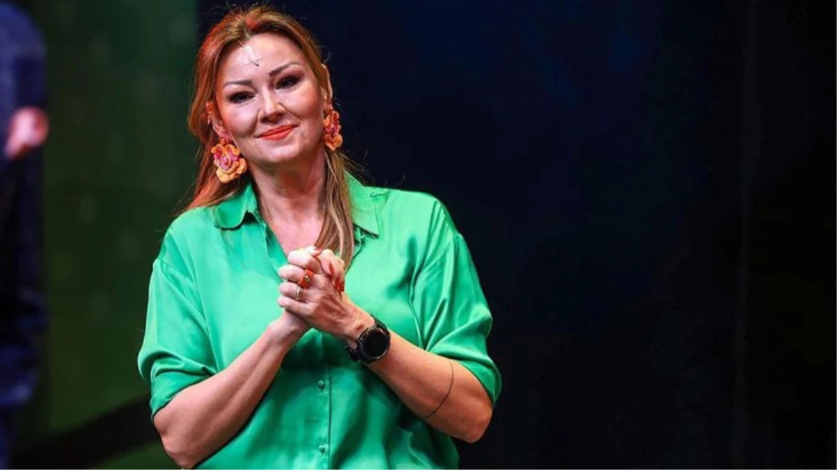 Tatil pozunu paylaşan Pınar Altuğ'dan "Emekli perişan" yorumuna karşılık gecikmedi
