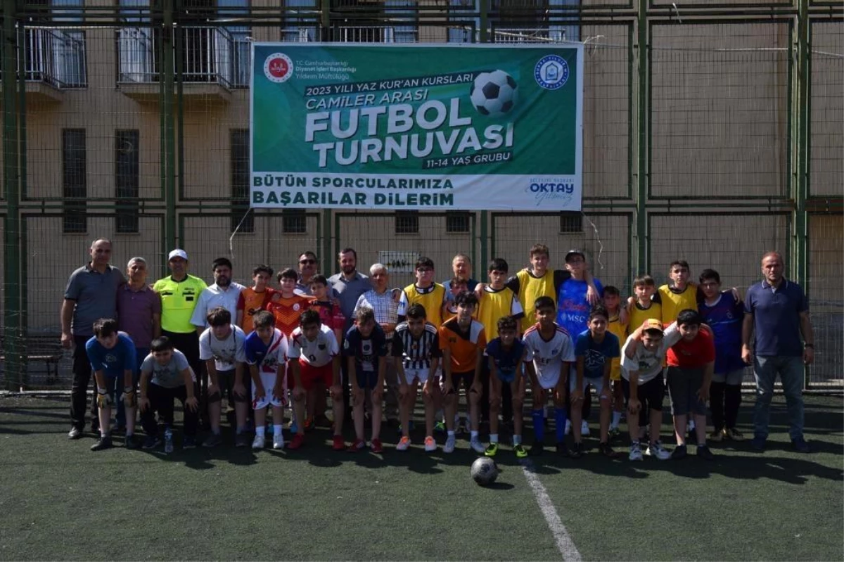 Yıldırım'da Yaz Kuran Kursları Mescitler Ortası Futbol Turnuvası Başladı