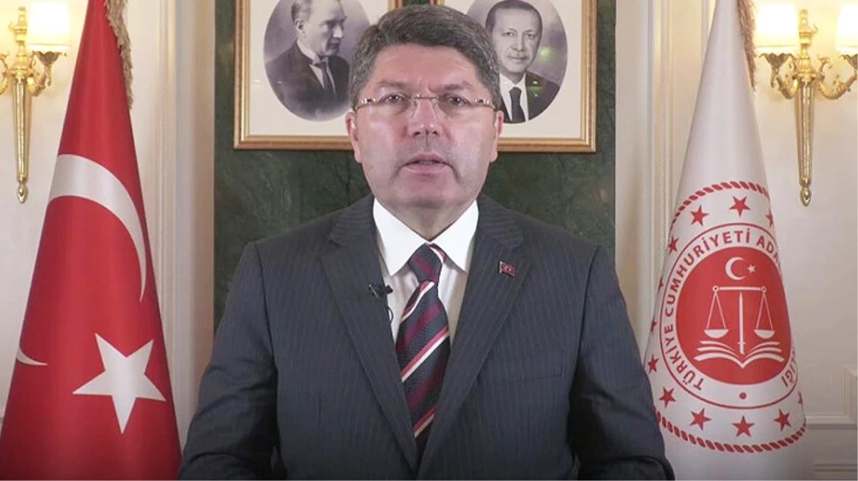 Adalet Bakanı Tunç'tan yeni isimli yıl iletisi: Özgürlükçü, çoğulcu bir sivil Anayasa en büyük önceliğimiz