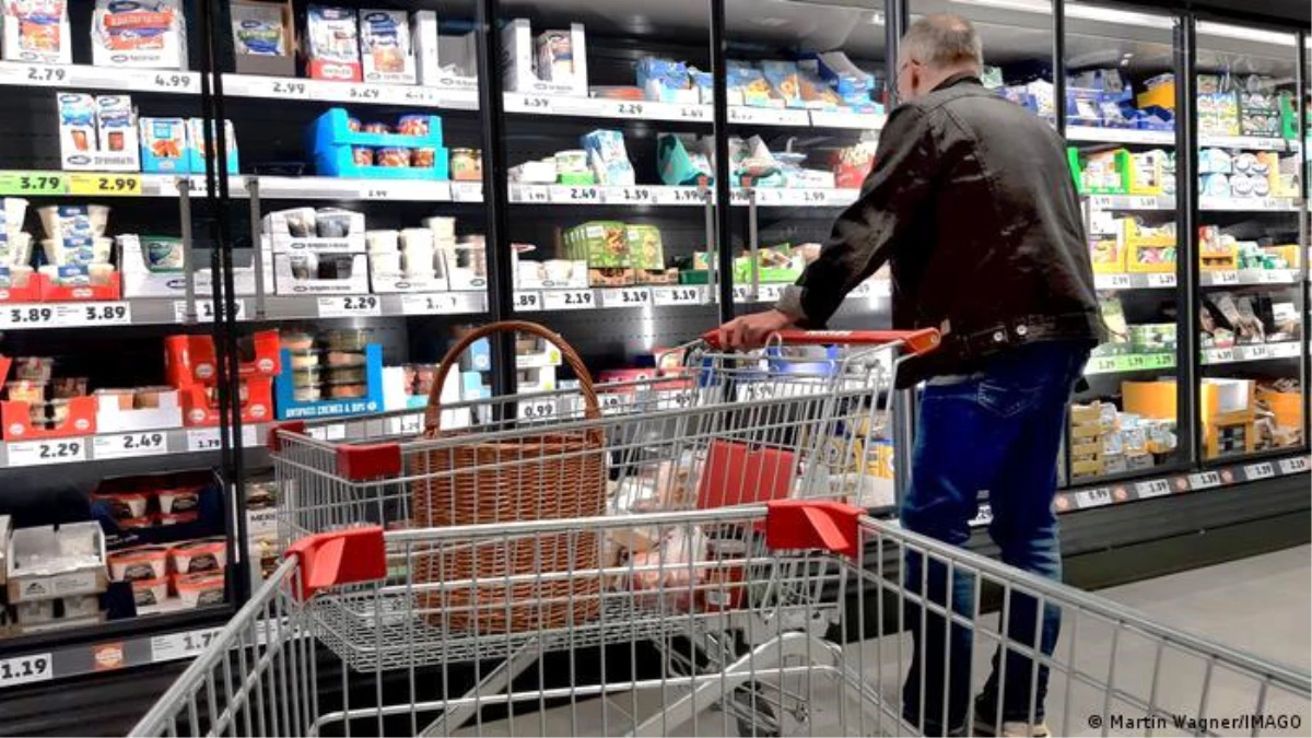 Almanya'da Tüketici Fiyatları Yıllık Yüzde 6,2 Arttı