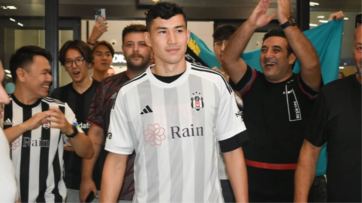 Beşiktaş, Bakhtiyor Zaynutdinov ile 4 yıllık kontrat imzaladı